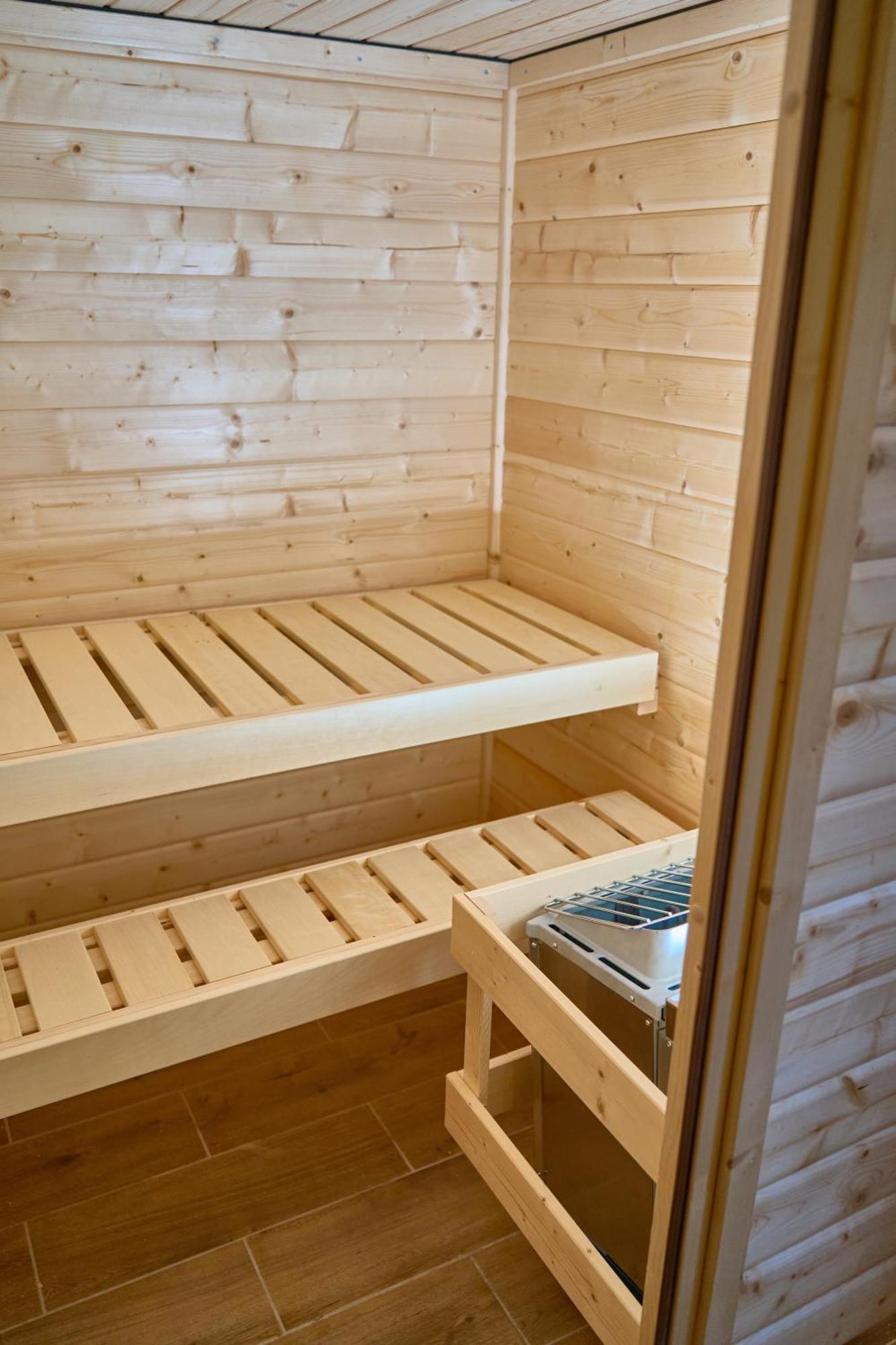Privatni Dori Se Saunou V Cene Chalet
