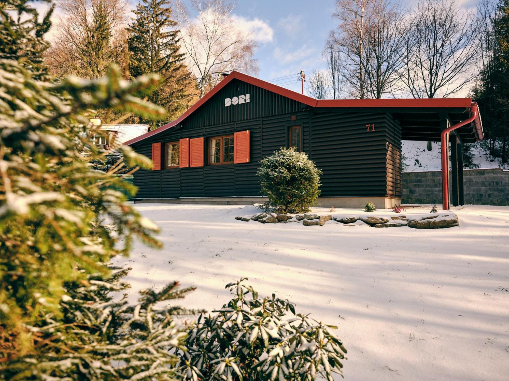 Privatni Dori Se Saunou V Cene Chalet Kouty