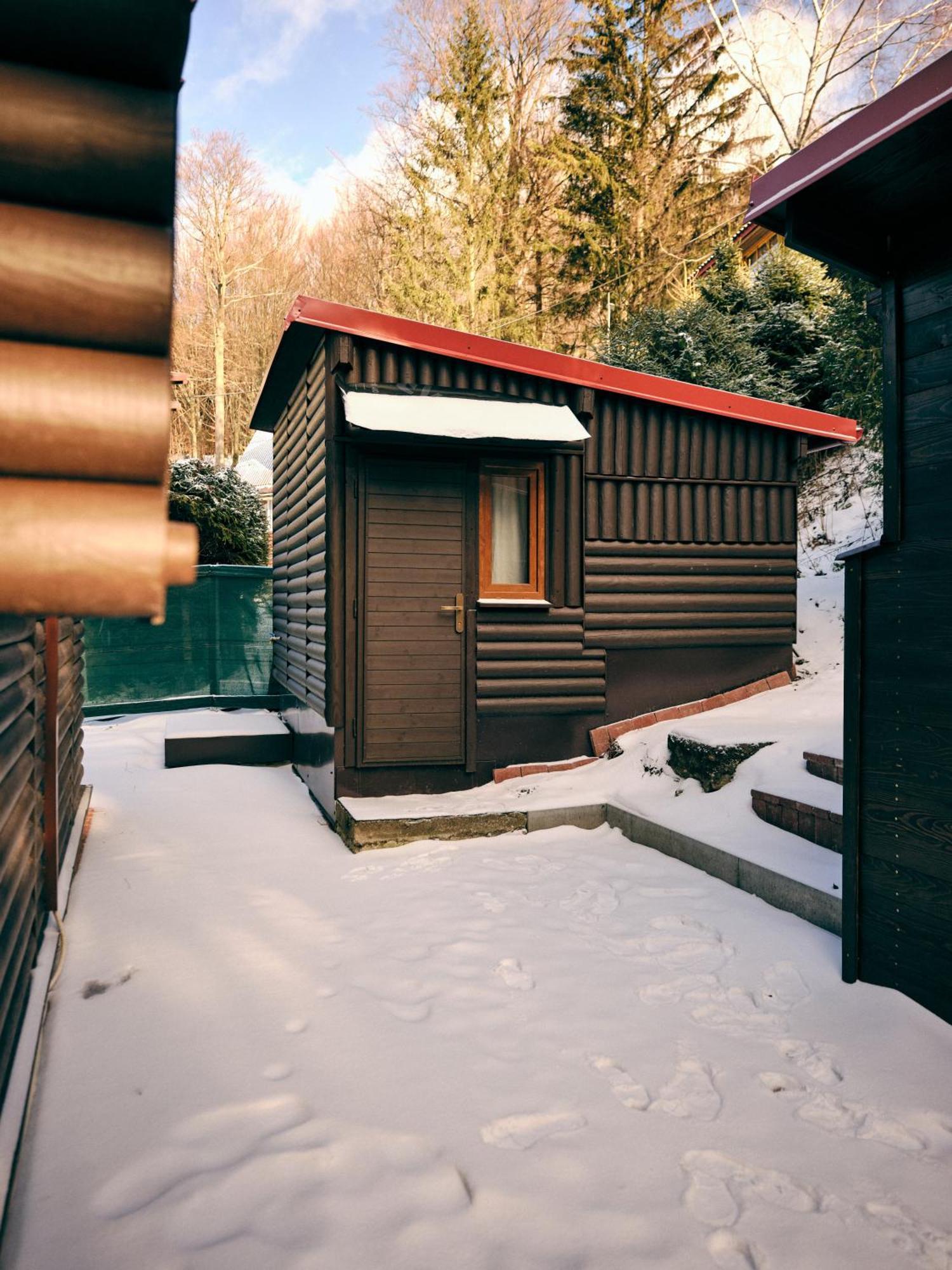 Privatni Dori Se Saunou V Cene Chalet Kouty
